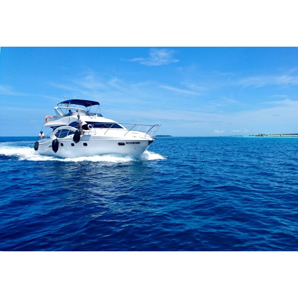 Small Yacht (Hourly Rental)
